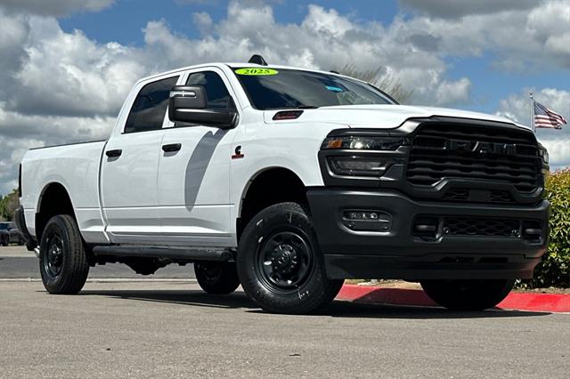 2025 RAM Ram 2500 RAM 2500 TRADESMAN CREW CAB 4X4 64 BOX