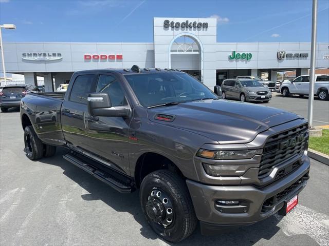 2025 RAM Ram 3500 RAM 3500 BIG HORN CREW CAB 4X4 8 BOX