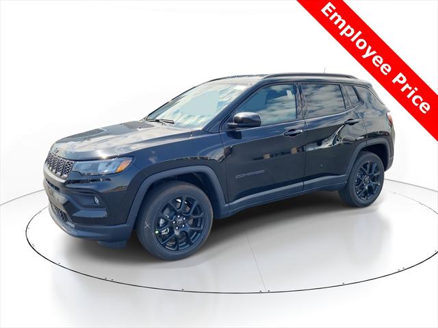 2025 Jeep Compass COMPASS LATITUDE 4X4