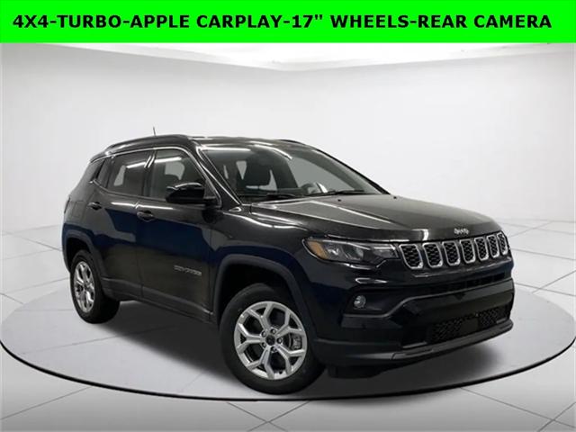 2025 Jeep Compass COMPASS LATITUDE 4X4