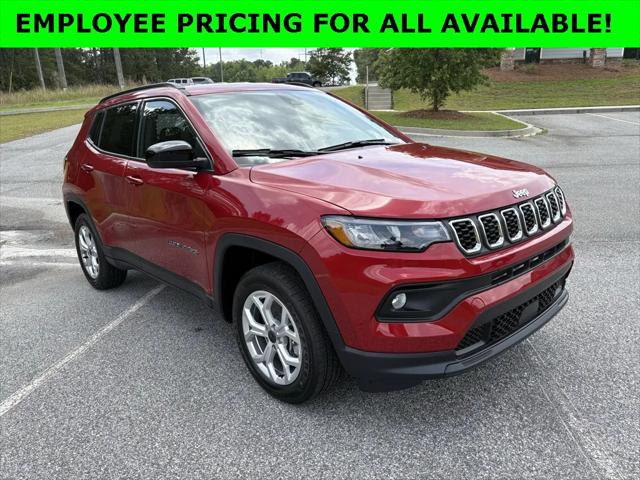 2025 Jeep Compass COMPASS LATITUDE 4X4