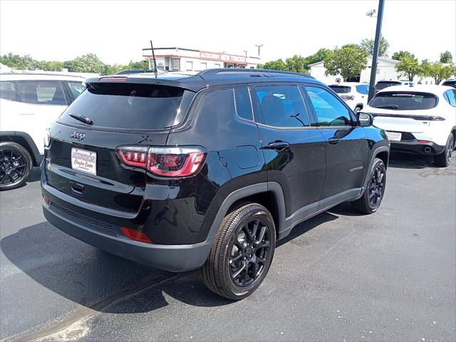 2025 Jeep Compass COMPASS LATITUDE 4X4
