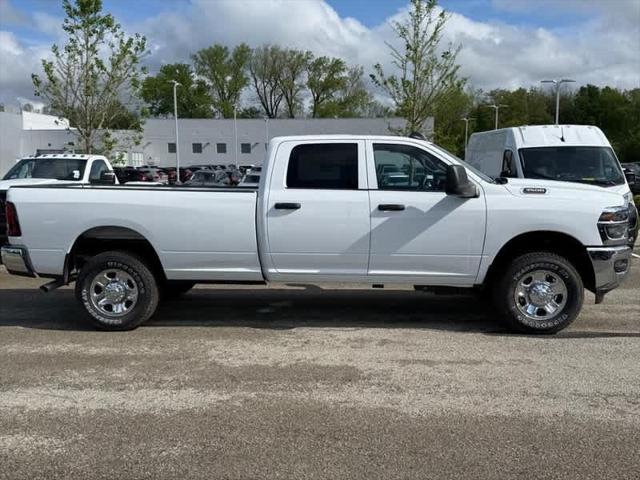 2025 RAM Ram 3500 RAM 3500 TRADESMAN CREW CAB 4X4 8 BOX