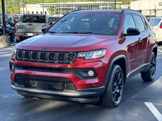 2025 Jeep Compass COMPASS LATITUDE 4X4