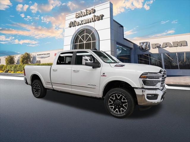 2025 RAM Ram 2500 RAM 2500 LIMITED CREW CAB 4X4 64 BOX