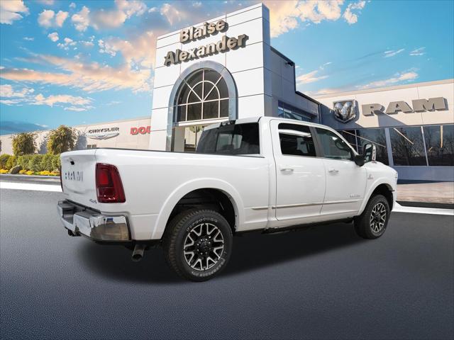 2025 RAM Ram 2500 RAM 2500 LIMITED CREW CAB 4X4 64 BOX