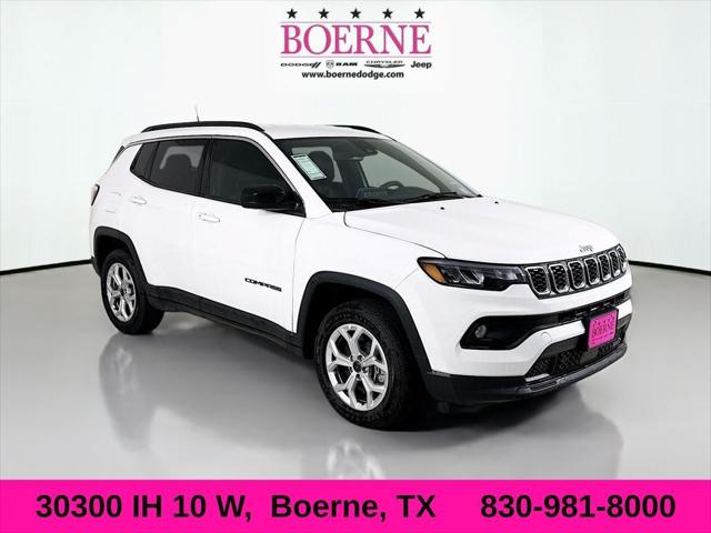 2025 Jeep Compass COMPASS LATITUDE 4X4