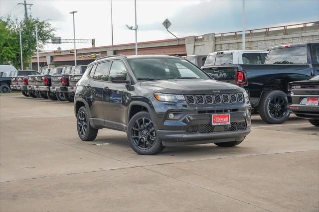 2025 Jeep Compass COMPASS LATITUDE 4X4
