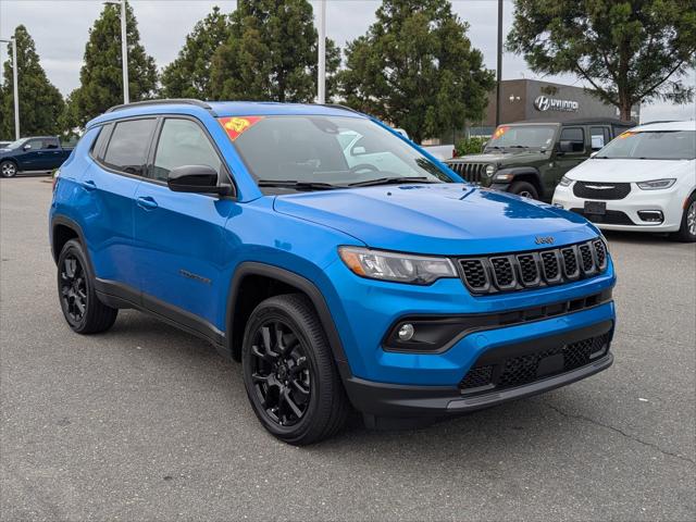 2025 Jeep Compass COMPASS LATITUDE 4X4
