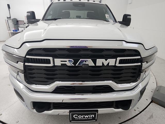 2025 RAM Ram 4500 Chassis Cab RAM 4500 TRADESMAN CHASSIS CREW CAB 4X4 60 CA