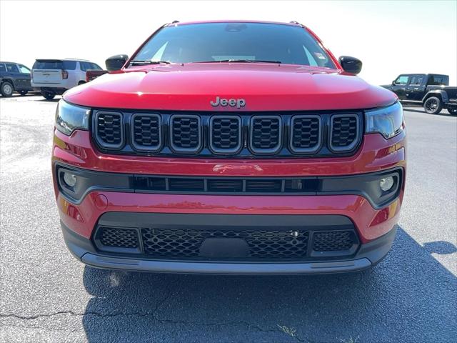 2025 Jeep Compass COMPASS LATITUDE 4X4