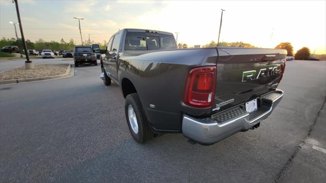 2025 RAM Ram 3500 RAM 3500 LARAMIE CREW CAB 4X4 8 BOX