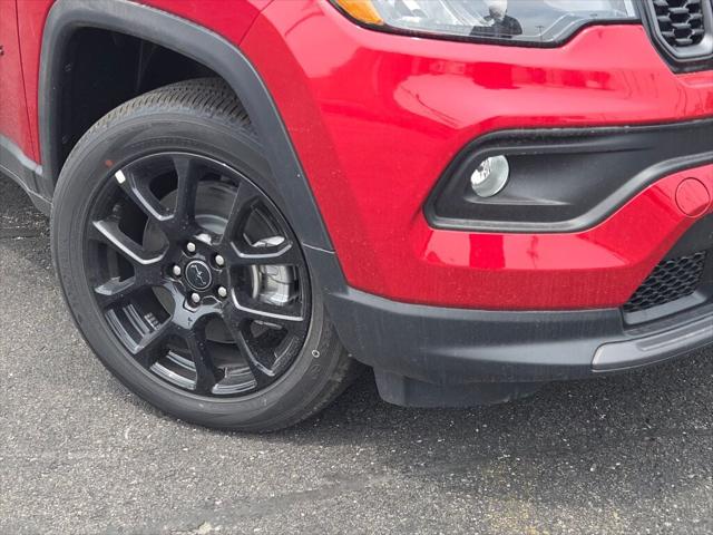 2025 Jeep Compass COMPASS LATITUDE 4X4