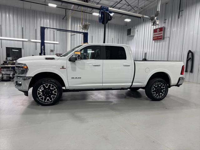 2025 RAM Ram 3500 RAM 3500 LIMITED LONGHORN CREW CAB 4X4 64 BOX