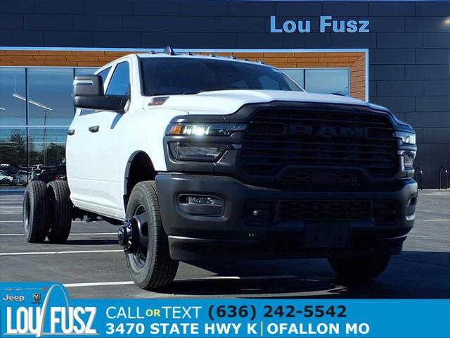 2025 RAM Ram 3500 Chassis Cab RAM 3500 TRADESMAN CREW CAB CHASSIS 4X4 60 CA