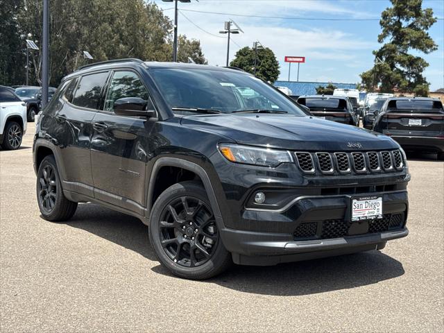2025 Jeep Compass COMPASS LATITUDE 4X4