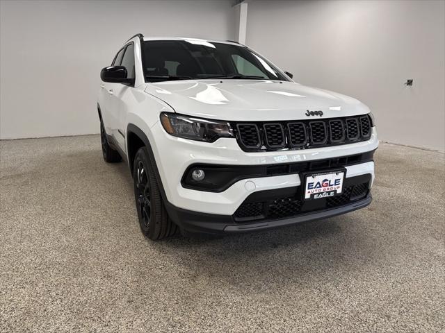 2025 Jeep Compass COMPASS LATITUDE 4X4