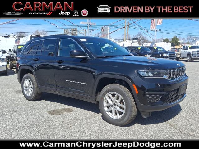 2025 Jeep Grand Cherokee GRAND CHEROKEE LAREDO X 4X4