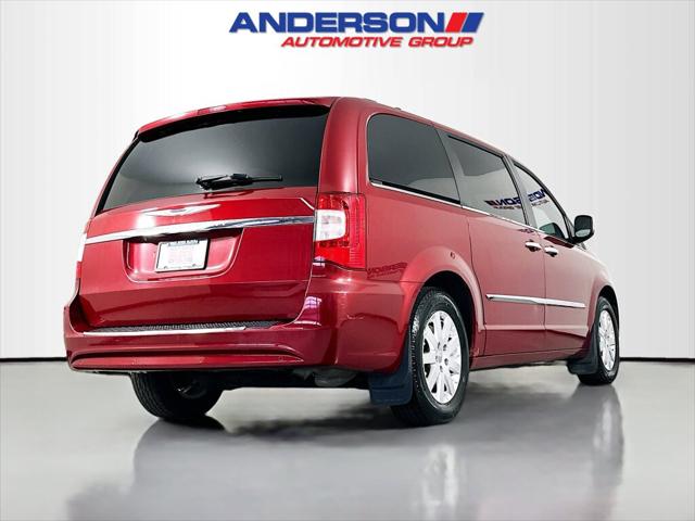 2012 Chrysler Town and Country Touring-L
