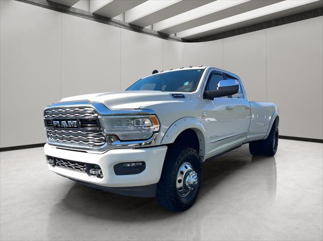 2022 RAM 3500 Limited Crew Cab 4x4 8 Box