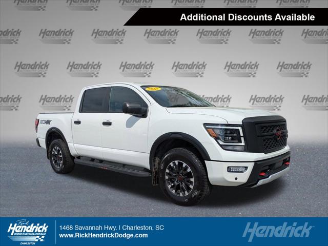 2023 Nissan TITAN Crew Cab PRO-4X 4x4