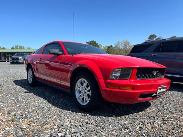 2008 Ford Mustang V6 Deluxe