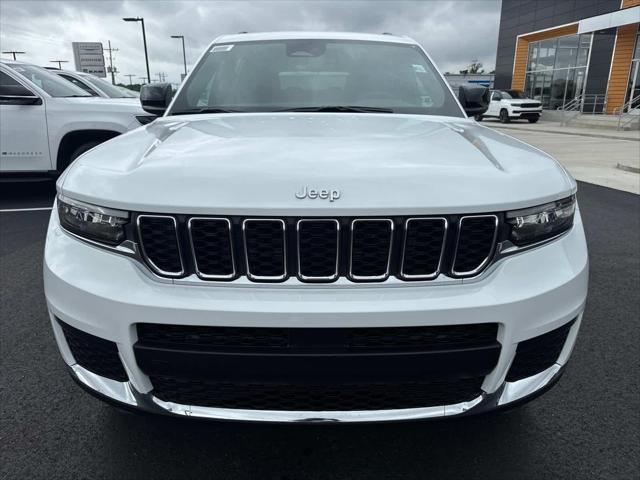 2025 Jeep Grand Cherokee GRAND CHEROKEE L LAREDO 4X2