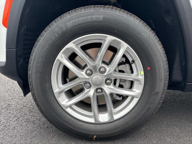 2025 Jeep Grand Cherokee GRAND CHEROKEE L LAREDO 4X2