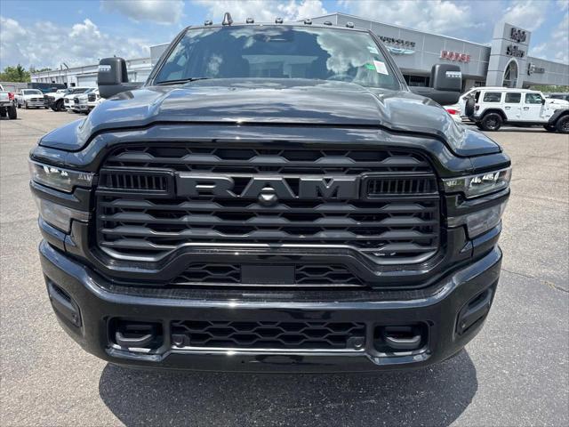 2025 RAM Ram 3500 RAM 3500 BIG HORN CREW CAB 4X4 8 BOX
