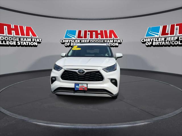 2023 Toyota Highlander XLE