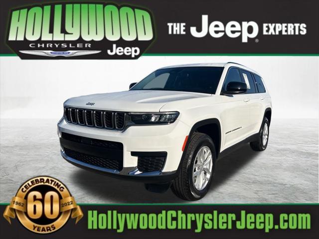 2023 Jeep Grand Cherokee L Laredo 4x4