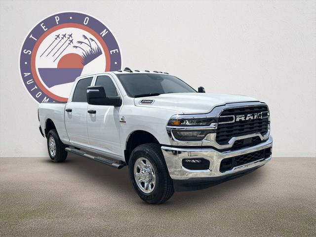 2025 RAM Ram 2500 RAM 2500 TRADESMAN CREW CAB 4X4 64 BOX
