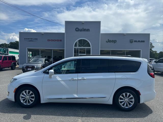 2017 Chrysler Pacifica Touring-L 2017 Chrysler Pacifica Touring-L