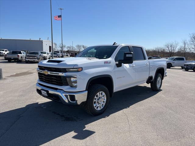 2024 Chevrolet Silverado 2500HD 4WD Crew Cab Standard Bed LT