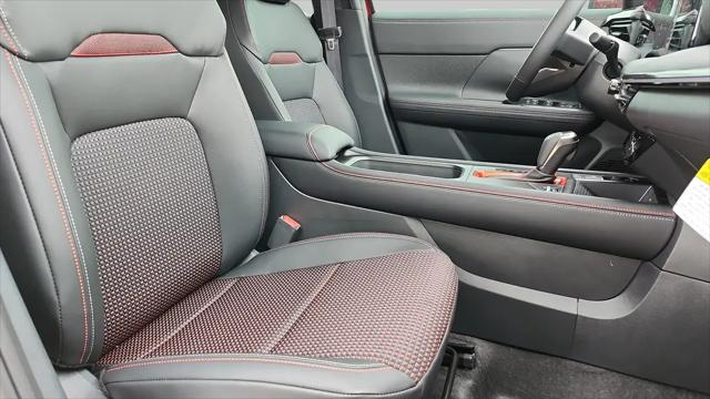 2025 Nissan Kicks SR Intelligent AWD