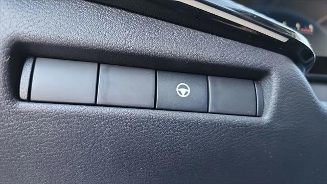 2025 Nissan Kicks SR Intelligent AWD