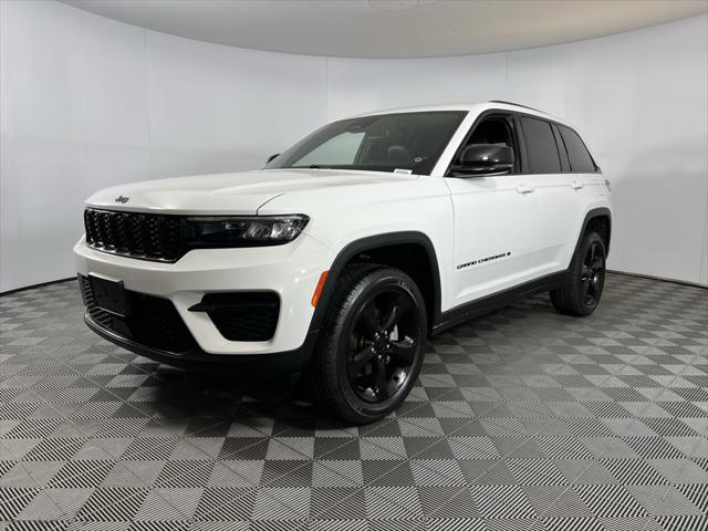 2022 Jeep Grand Cherokee Altitude 4x4