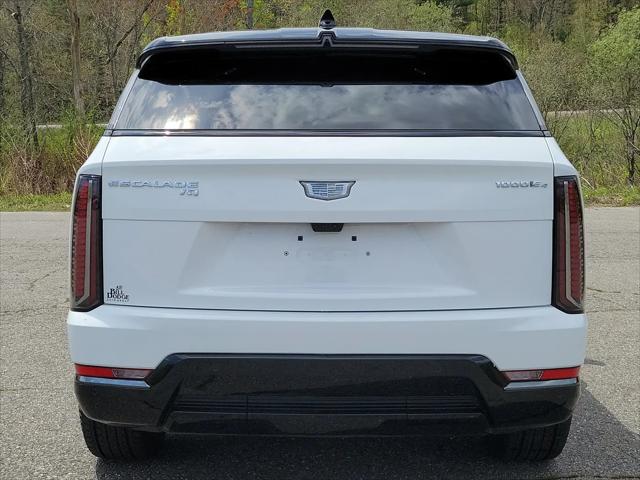 2025 Cadillac Escalade Sport 2