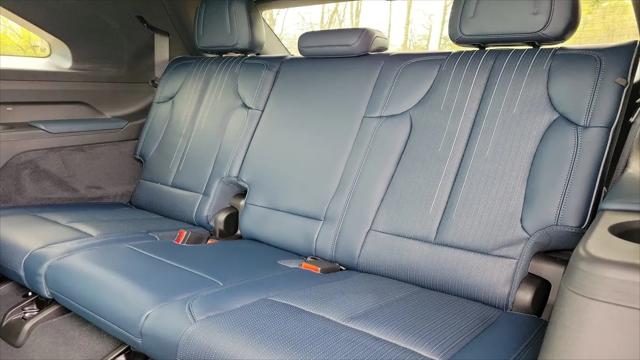 2025 Cadillac Escalade Sport 2