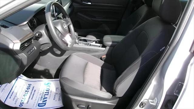 2024 Nissan Altima SV FWD
