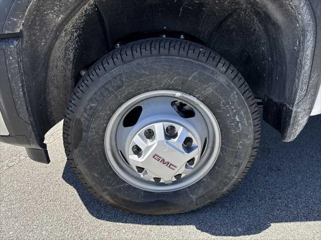 2025 GMC Sierra 3500HD Pro