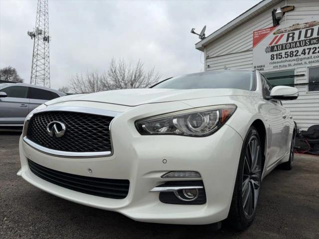 2015 INFINITI Q50 Premium