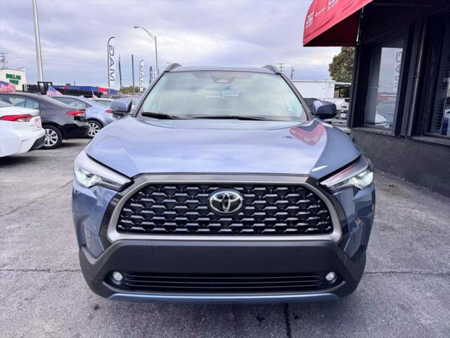 2024 Toyota Corolla Cross XLE