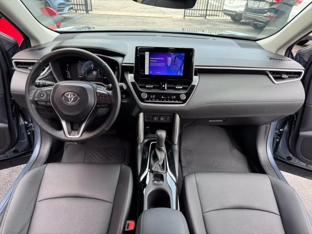 2024 Toyota Corolla Cross XLE