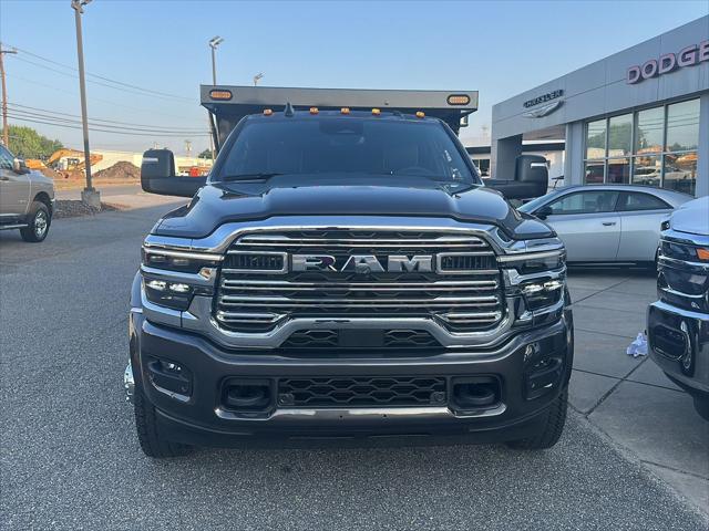2025 RAM Ram 5500 Chassis Cab RAM 5500 BIG HORN CHASSIS CREW CAB 4X4 60 CA