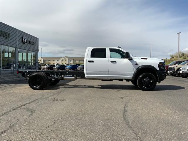 2025 RAM Ram 5500 Chassis Cab RAM 5500 TRADESMAN CHASSIS CREW CAB 4X4 84 CA