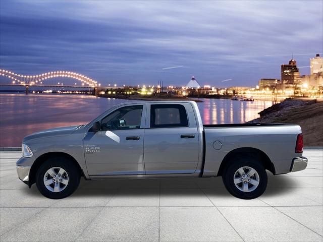 2022 RAM 1500 Classic SLT Crew Cab 4x2 57 Box