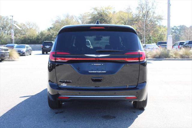 2025 Chrysler Pacifica PACIFICA SELECT