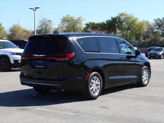 2025 Chrysler Pacifica PACIFICA SELECT