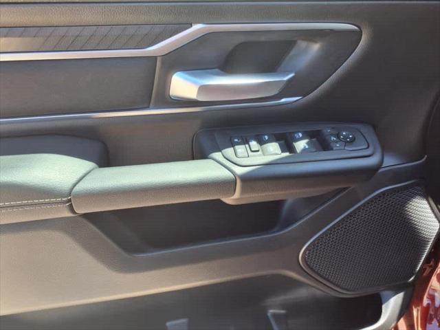2025 RAM Ram 1500 RAM 1500 LONE STAR CREW CAB 4X4 57 BOX